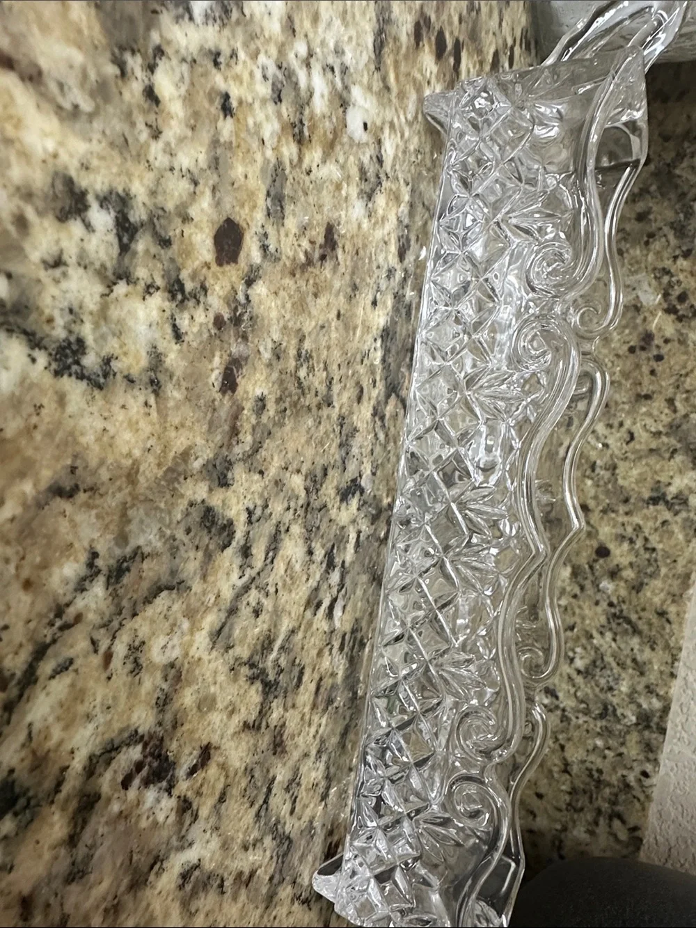 Crystal-Cut Clear Glass Serving Tray - Elegant Handle Design